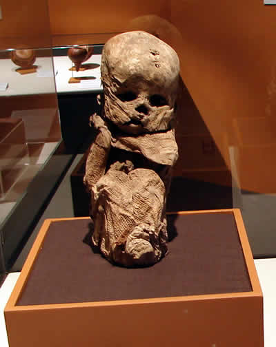 Momia de Infantes de la Cultura Chachapoyas 02