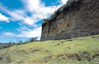 Fortaleza de Kuelap Frontis