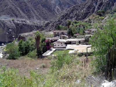 BAÑOS TERMALES DE PACATQUI 01