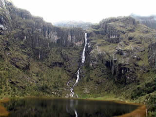 LAGUNA YANAHUARMI 06