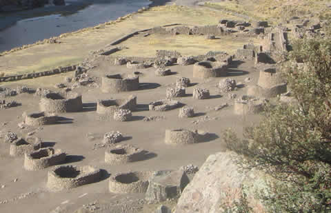 Restos Arqueologicos de Maukallacta 03