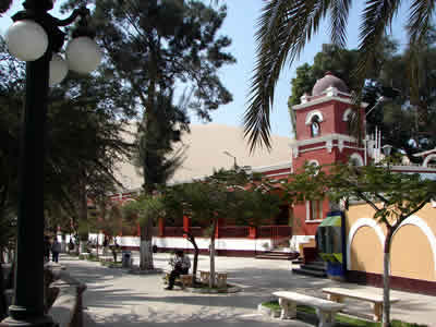 LA LAGUNA HUACACHINA Y LA HISTORIA 01