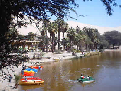 LA LAGUNA HUACACHINA 02