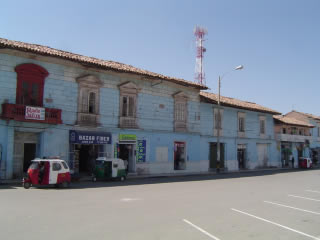 PLAZA DE ARMAS DE JAUJA 04