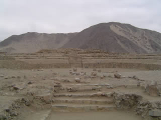 piramide del anfiteatro 05