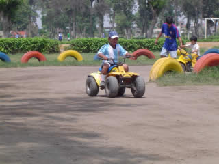 COMAS - PARQUE ZONAL SINCHI ROCA 04