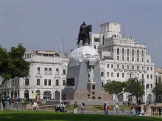 MONUMENTO A DON JOSE DE SAN MARTIN