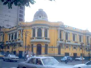 CASA COLONIAL LIMEÑA