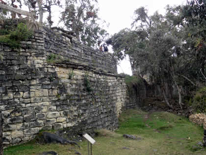 COMPLEJO ARQUEOLOGICO MONUMENTAL KUELAP - EL CASTILLO 05