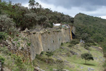 COMPLEJO ARQUEOLOGICO MONUMENTAL KUELAP - SECTOR CENTRO Y NORTE 09