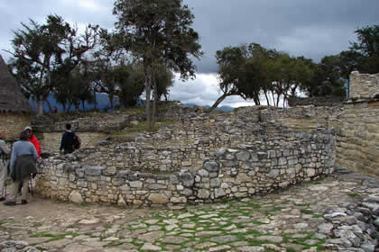 COMPLEJO ARQUEOLOGICO MONUMENTAL KUELAP FOTOS 06