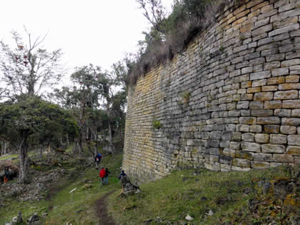 COMPLEJO ARQUEOLOGICO MONUMENTAL KUELAP FOTOS 19