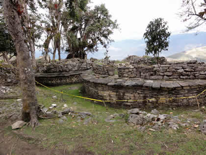 COMPLEJO ARQUEOLOGICO MONUMENTAL KUELAP - SECTOR PUEBLO BAJO 06