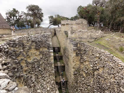 COMPLEJO ARQUEOLOGICO MONUMENTAL KUELAP - ACCESO 01 16