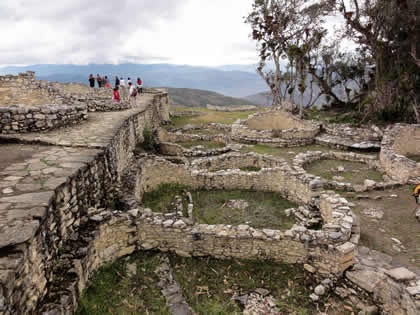 COMPLEJO ARQUEOLOGICO MONUMENTAL KUELAP - CASAS CIRCULARES 17