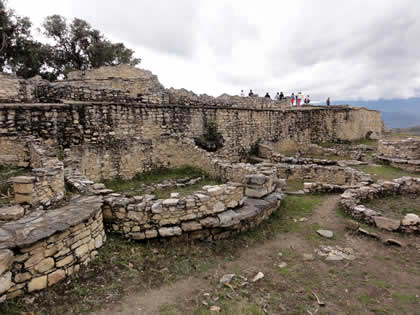 COMPLEJO ARQUEOLOGICO MONUMENTAL KUELAP - CASAS CIRCULARES 18