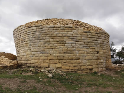 COMPLEJO ARQUEOLOGICO MONUMENTAL KUELAP - EL TINTERO 11