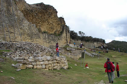 COMPLEJO ARQUEOLOGICO MONUMENTAL KUELAP - SECTOR SUR 14