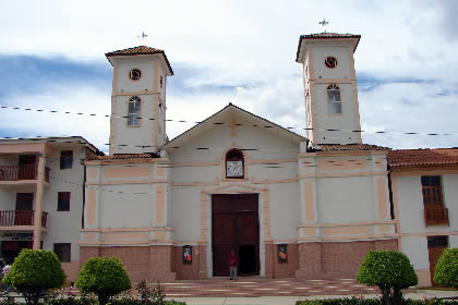 IGLESIA MATRIZ DE LAMUD 03