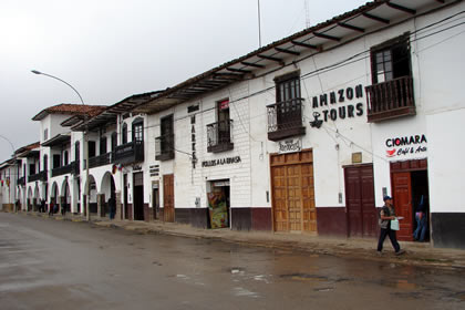 PLAZA DE ARMAS DE CHACHAPOYAS 01