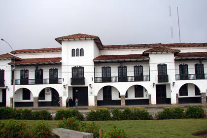 PLAZA DE ARMAS DE CHACHAPOYAS 04