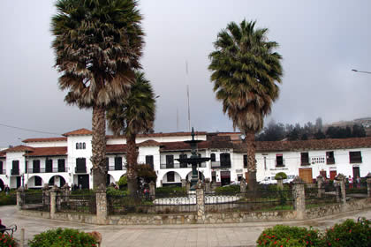 PLAZA DE ARMAS DE CHACHAPOYAS 05