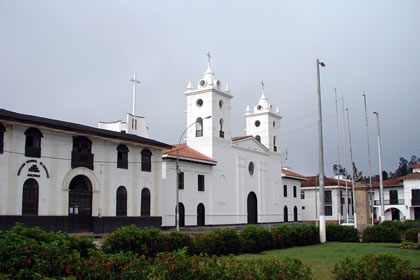 PLAZA DE ARMAS DE CHACHAPOYAS 06