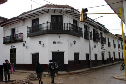 PLAZA DE ARMAS DE CHACHAPOYAS 07