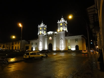 PLAZA DE ARMAS DE CHACHAPOYAS 08