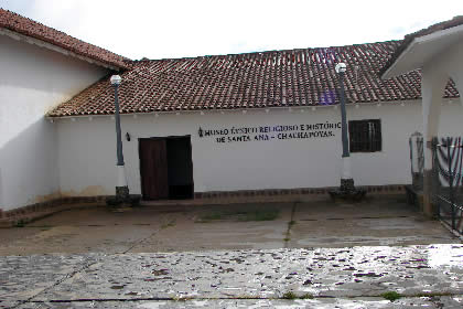 PLAZUELA - IGLESIA - MUSEO ETNICO RELIGIOSO E HISTORICO DE SANTA ANA 05