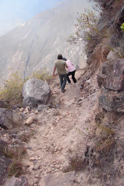 CAMINATA HACIA PUEBLO DE MUERTOS 12