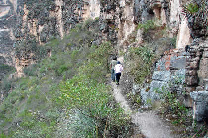 CAMINATA HACIA PUEBLO DE MUERTOS 22