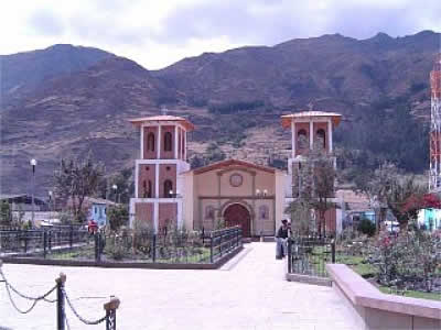 IGLESIA DE LA CIUDAD DE CHAVIN DE HUANTAR