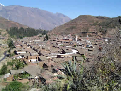 FOTO PANORAMICA DEL PUEBLO DE CORONGO 01