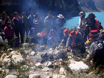 LAGUNA PARON PAGO AL AGUA