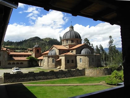 SANTUARIO PUMALLUCAY 01