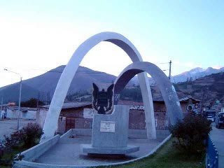 YUNGAY Y LAS CORDILLERAS BLANCA Y NEGRA