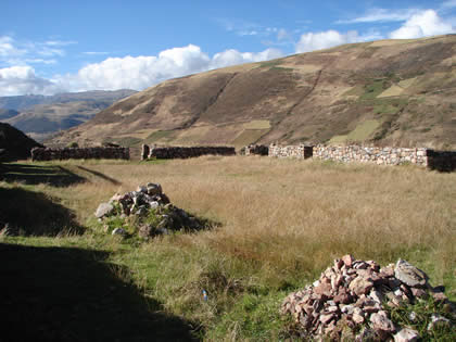 COMPLEJO ARQUEOLOGICO O CENTRO CEREMONIAL SONDOR 05