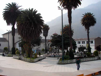 PLAZA DE ARMAS DE ABANCAY 01