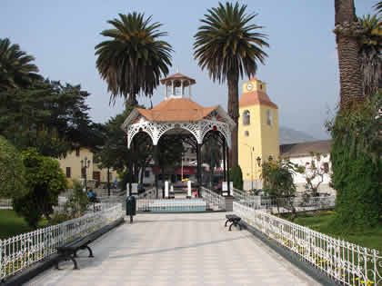 PLAZA DE ARMAS DE ABANCAY 04