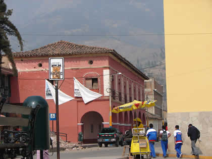 PLAZA DE ARMAS DE ABANCAY 10