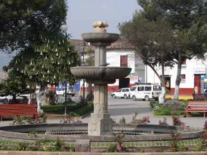 PLAZA DE ARMAS DE ANDAHUAYLAS 01