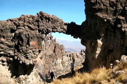 ARCO DE PIEDRA DE JAISAMPO 03