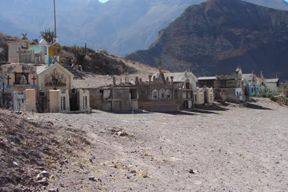 CEMENTERIO GENERAL COTAHUASI 03