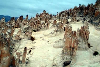 LAGUNA DE HUANZOCCOCHA Y BOSQUE DE PIEDRAS DE SANTO SANTO 04
