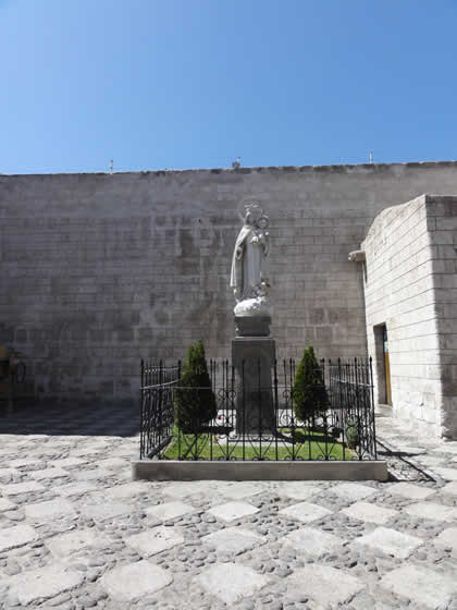 MONASTERIO DE SANTA TERESA 01