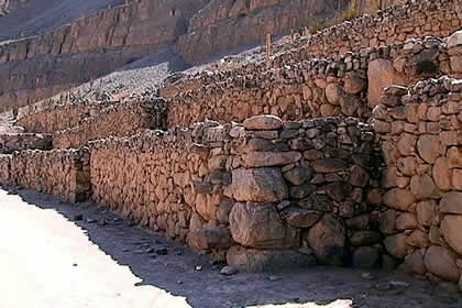 RUINAS DE HUA�A 04