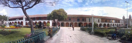 PLAZA DE ARMAS DE AYACUCHO LADO NORTE