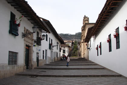 CALLES Y CASONAS CAJAMARQUINAS 05