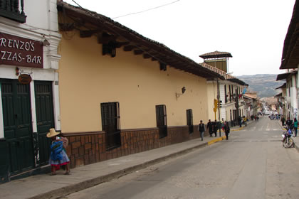 CALLES Y CASONAS CAJAMARQUINAS 19